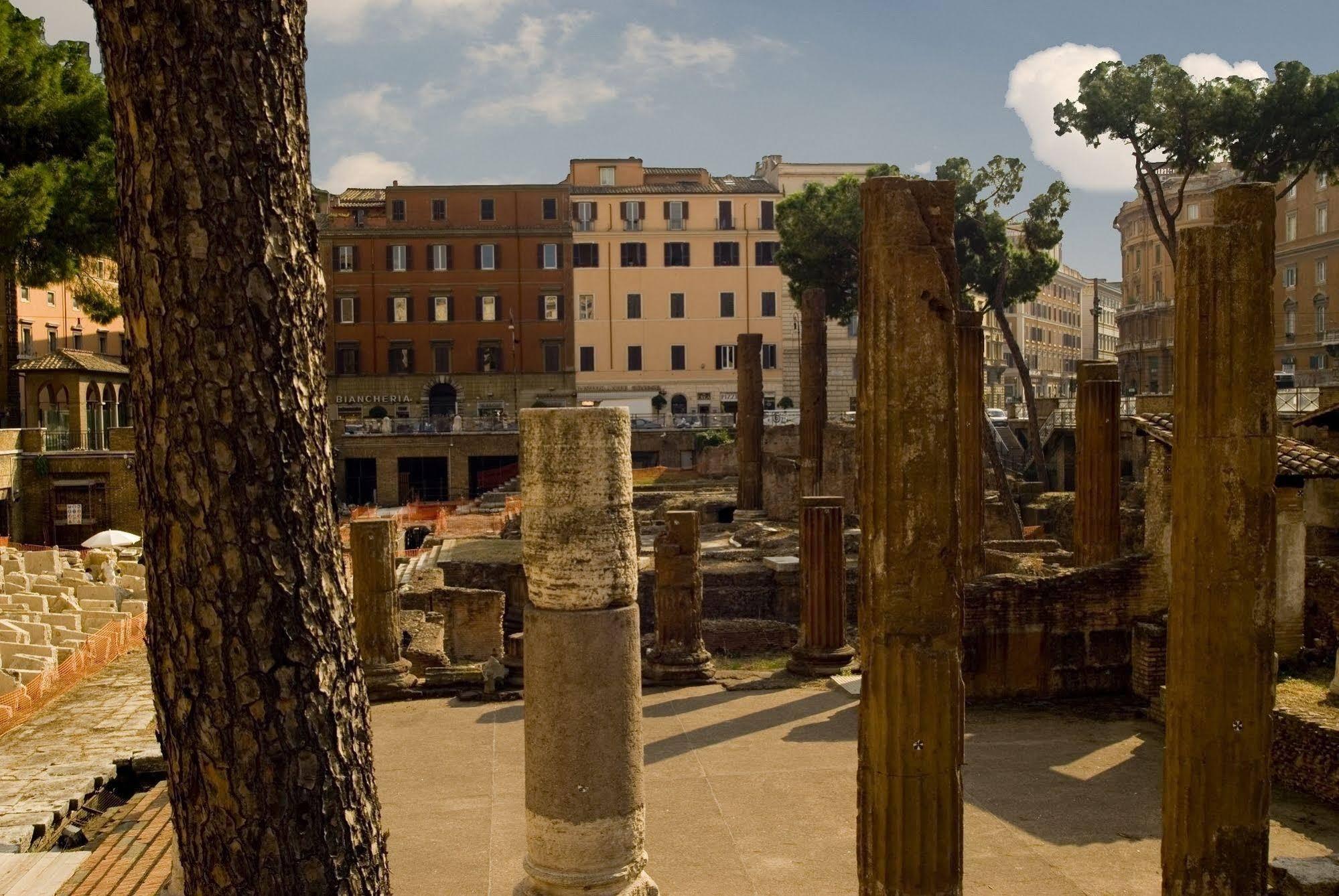 Bed and Breakfast Residenza Gens Julia Roma Exterior foto